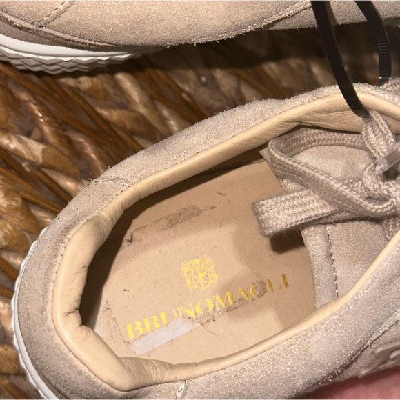 Bruno Magli Paola Platform Sneaker Sand Suede Size 7.5M - Picture 6 of 6